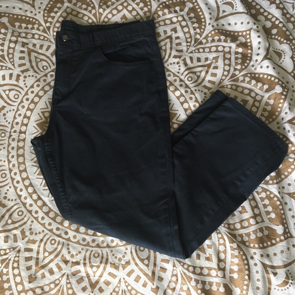 Perry Ellis Other - MAKE AN OFFER Perry Ellis dark blue jean